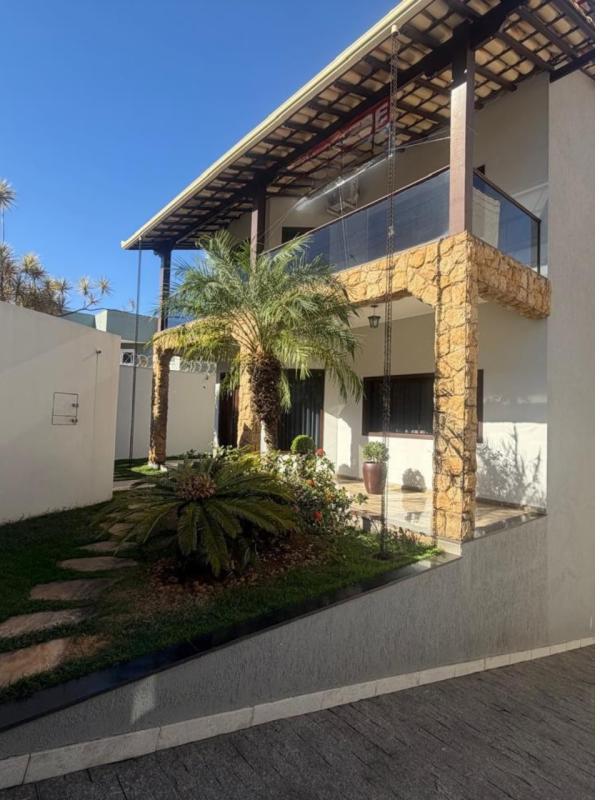 Casa, Jardim Riacho das Pedras, 4 Quartos, 6 Vagas, 1 Suíte