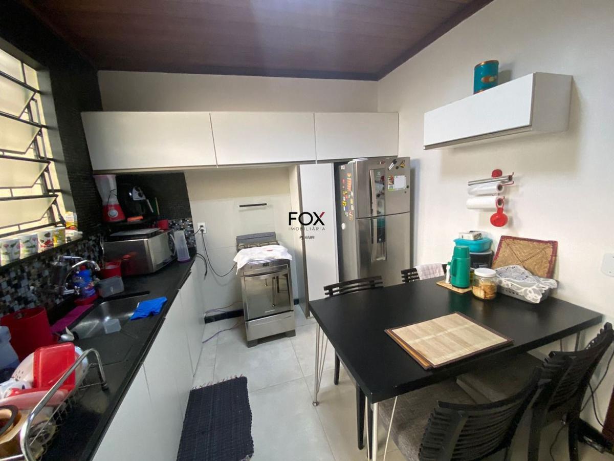 Casa, Havaí, 5 Quartos, 7 Vagas, 2 Suítes