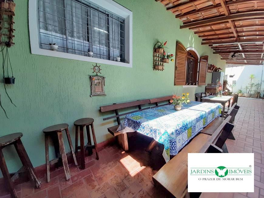 Casa, Santa Cruz, 4 Quartos, 4 Vagas, 2 Suítes