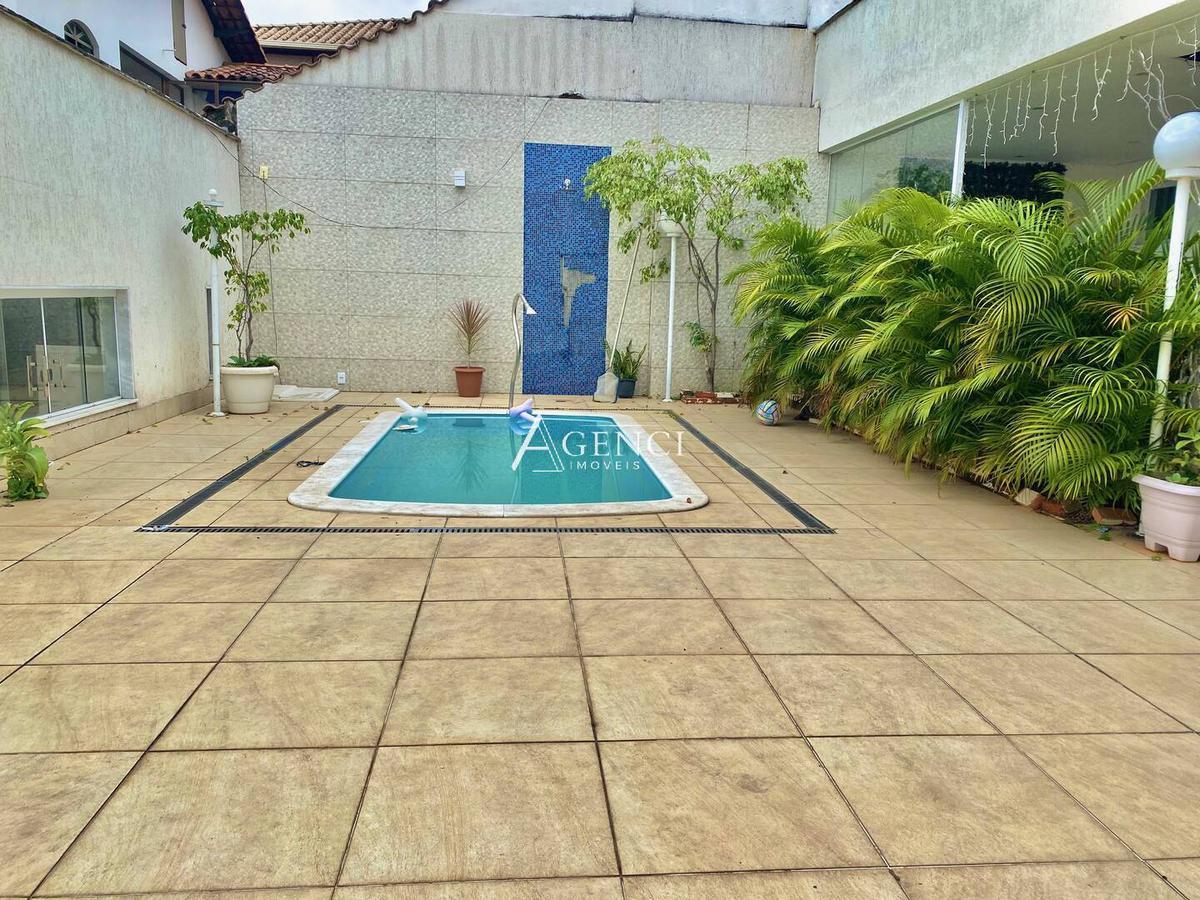Casa, Santa Maria, 3 Quartos, 0 Vaga, 2 Suítes