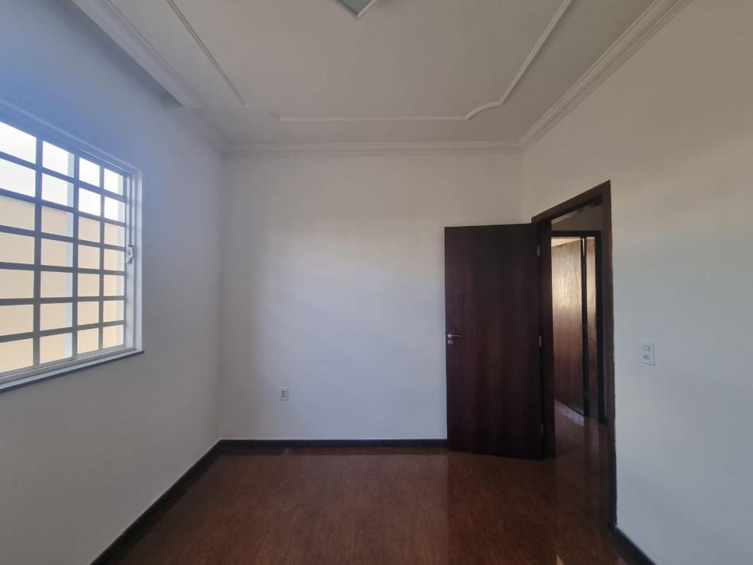 Casa, Jardim Riacho das Pedras, 3 Quartos, 2 Vagas, 1 Suíte
