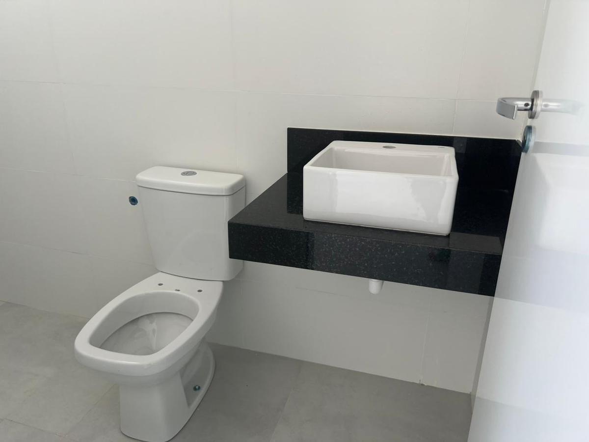 Casa, Santa Cruz, 3 Quartos, 3 Vagas, 3 Suítes