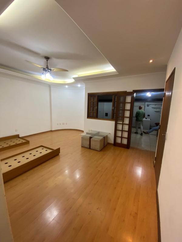 Casa, Pedra Azul, 1 Quarto, 0 Vaga