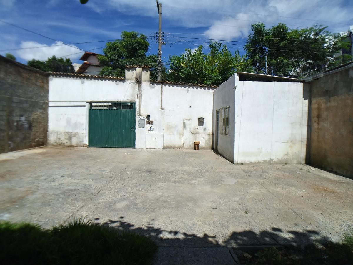 Casa, Santa Branca, 2 Quartos, 1 Vaga