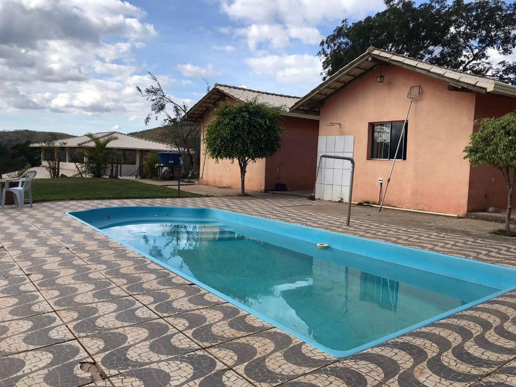 Fazenda, Adelmolândia, 4 Quartos, 0 Vaga, 1 Suíte