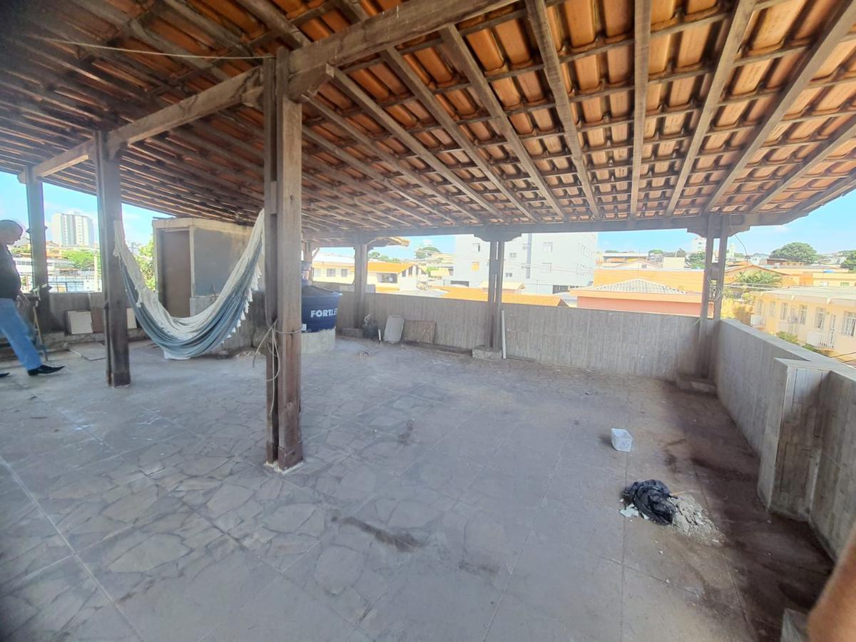 Casa, Santa Cruz, 7 Quartos, 6 Vagas, 2 Suítes