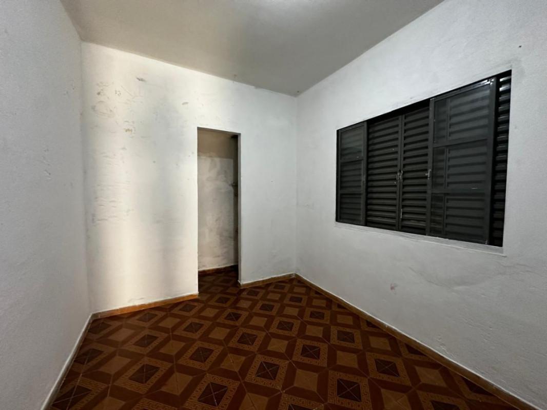 Casa, Centro, 2 Quartos, 3 Vagas