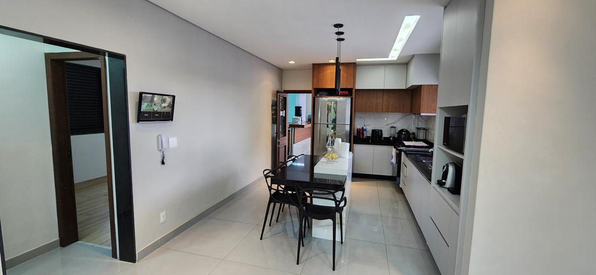 Casa, Joá, 5 Quartos, 8 Vagas, 1 Suíte