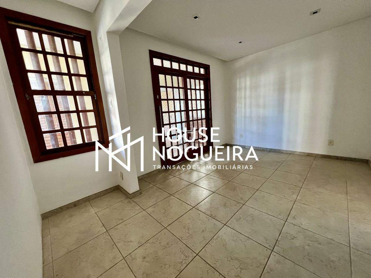 Casa, Santa Helena, 4 Quartos, 8 Vagas, 2 Suítes