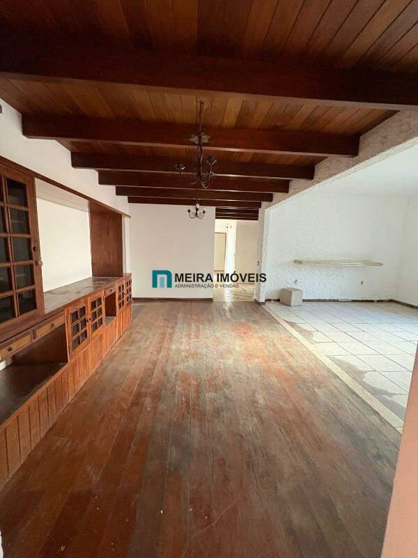 Casa, Gutierrez, 0 Quarto, 3 Vagas