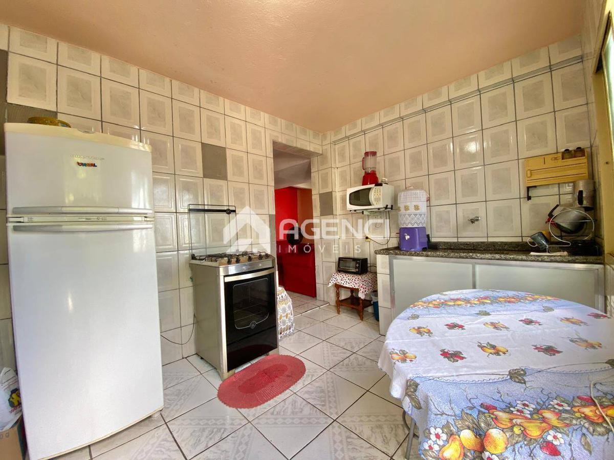 Casa, Santa Maria, 6 Quartos, 0 Vaga, 0 Suíte