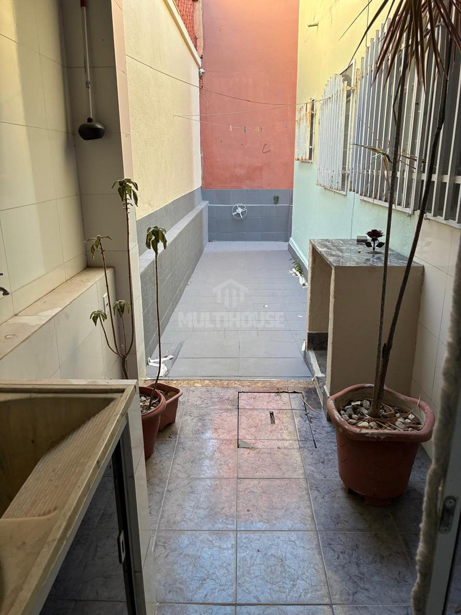 Casa, Santa Branca, 2 Quartos, 0 Vaga, 1 Suíte