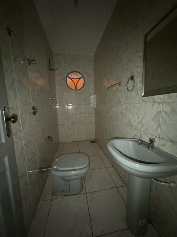 Casa, Petrópolis (barreiro), 4 Quartos, 3 Vagas, 2 Suítes