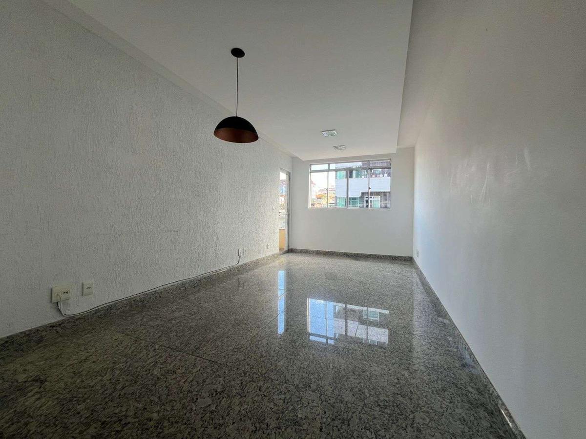 Apartamento, Sagrada Família, 3 Quartos, 2 Vagas, 1 Suíte