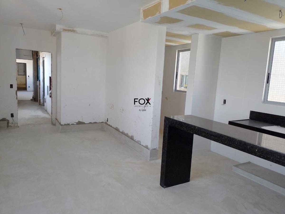 Cobertura, Alto Barroca, 2 Quartos, 2 Vagas, 1 Suíte