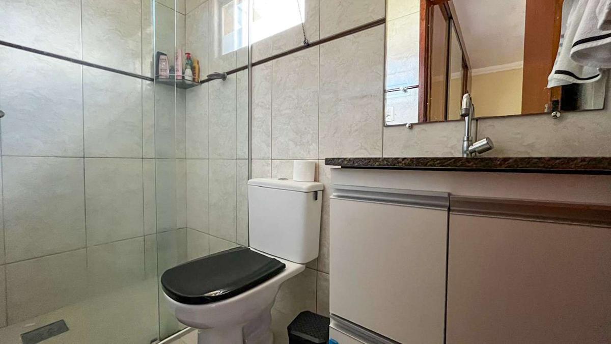 Casa, Camargos, 2 Quartos, 2 Vagas, 1 Suíte