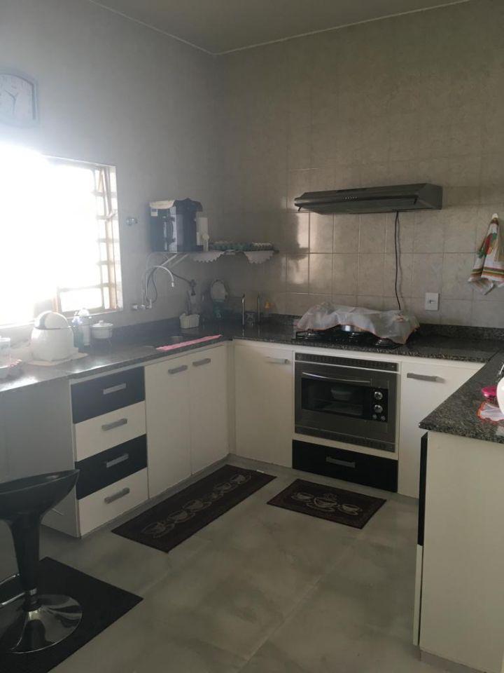 Casa, Vale das Amendoeiras, 2 Quartos, 4 Vagas, 1 Suíte