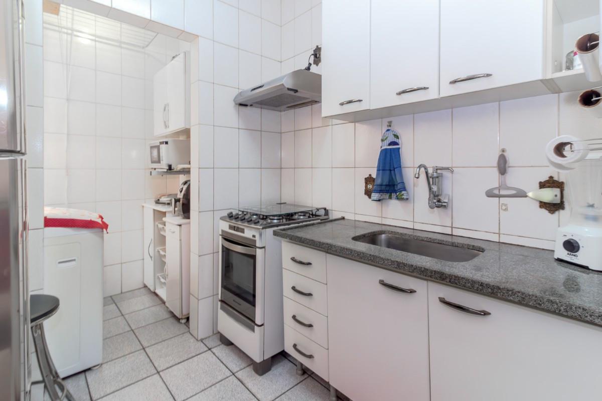 Apartamento, Floresta, 2 Quartos, 1 Vaga, 1 Suíte