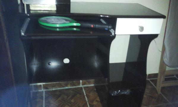 rack Tabaco Com Gaveta Seminovo