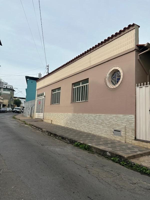Casa, Centro, 5 Quartos, 1 Vaga, 1 Suíte