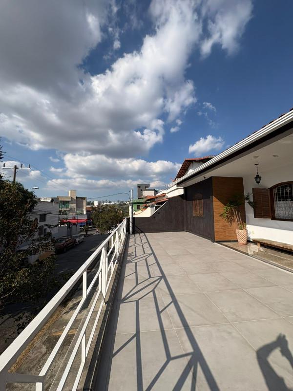 Casa, Barreiro, 3 Quartos, 2 Vagas, 1 Suíte