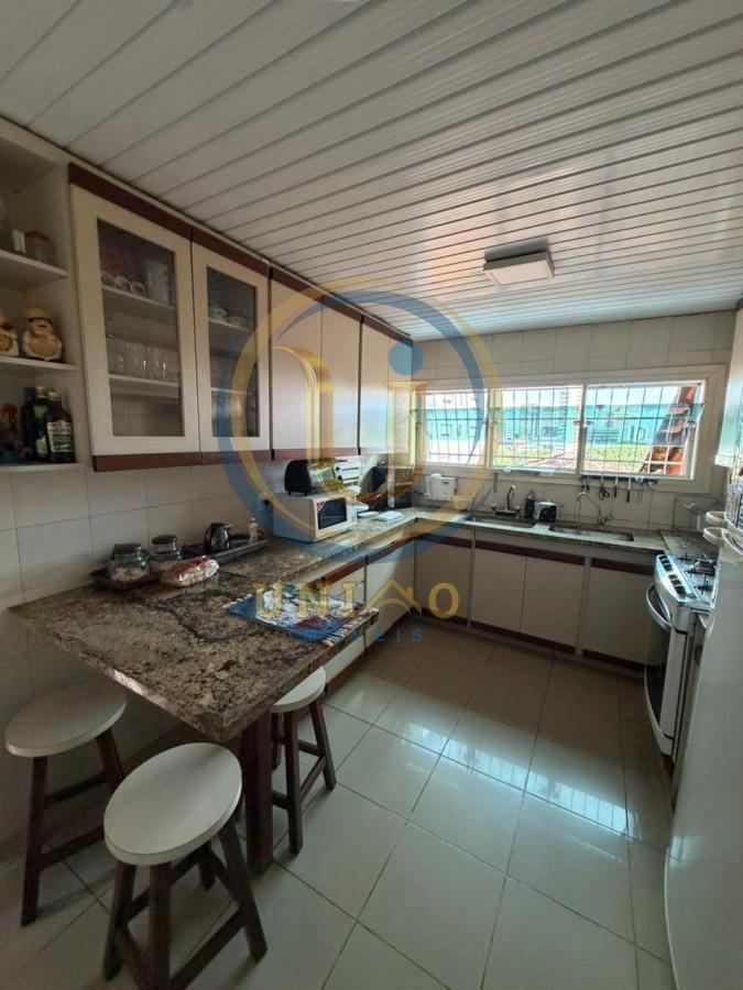 Casa, Santa Lúcia, 6 Quartos, 5 Vagas, 1 Suíte