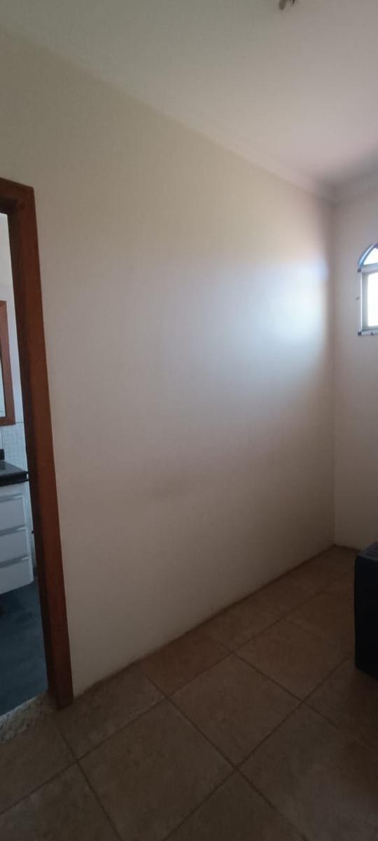 Casa, Casa Amarela, 5 Quartos, 40 Vagas, 5 Suítes