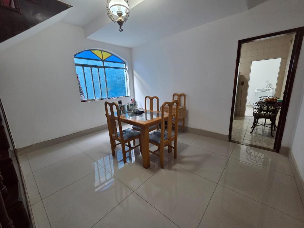 Casa, Coqueiros, 4 Quartos, 1 Vaga, 1 Suíte