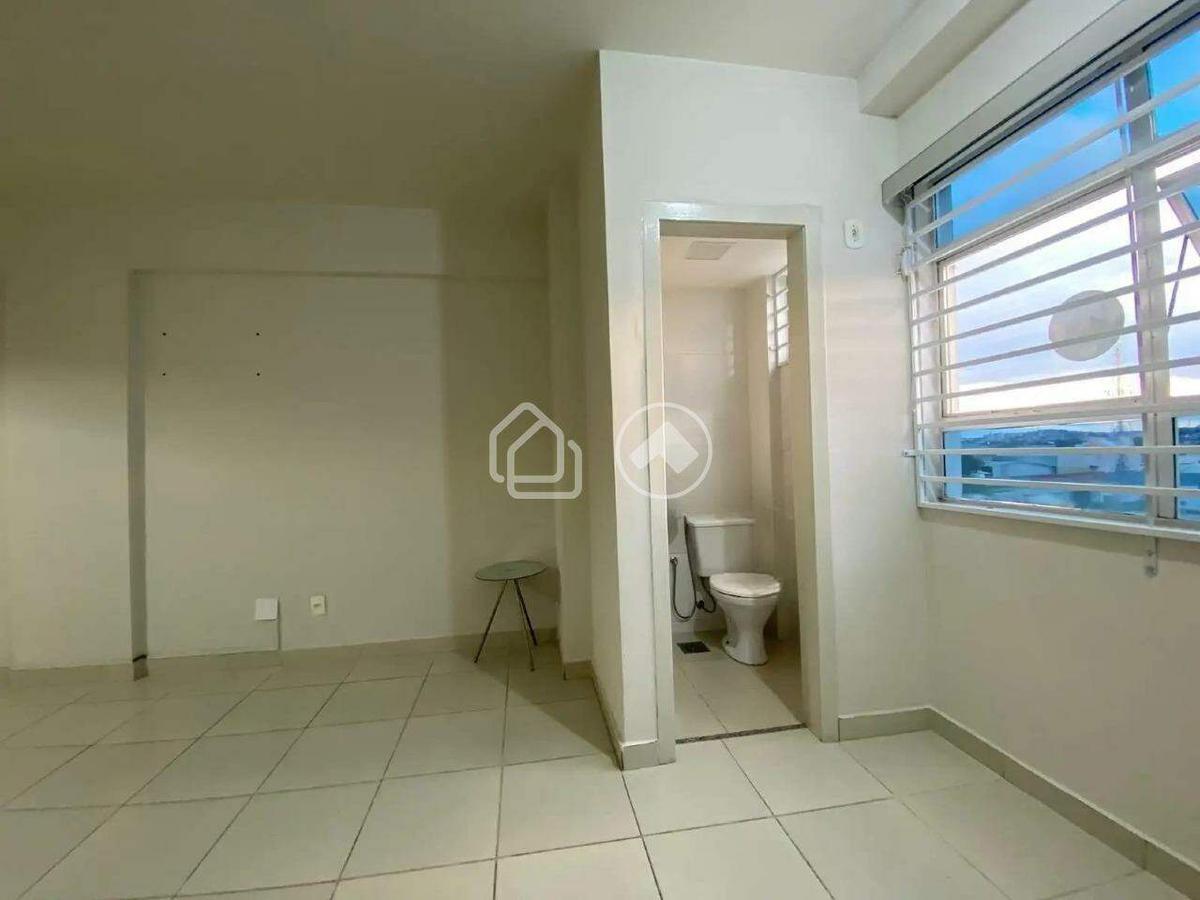 Sala, Padre Eustáquio