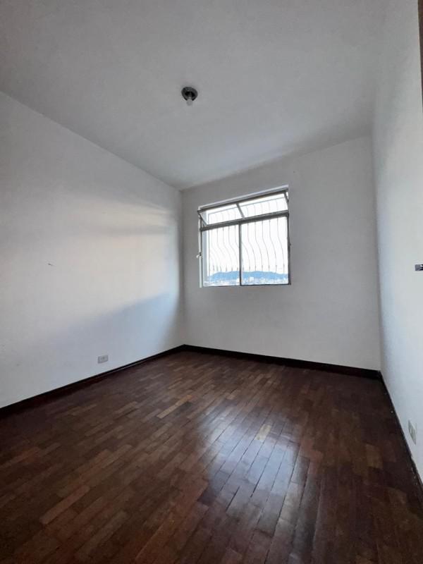 Apartamento, Sagrada Família, 2 Quartos, 1 Vaga