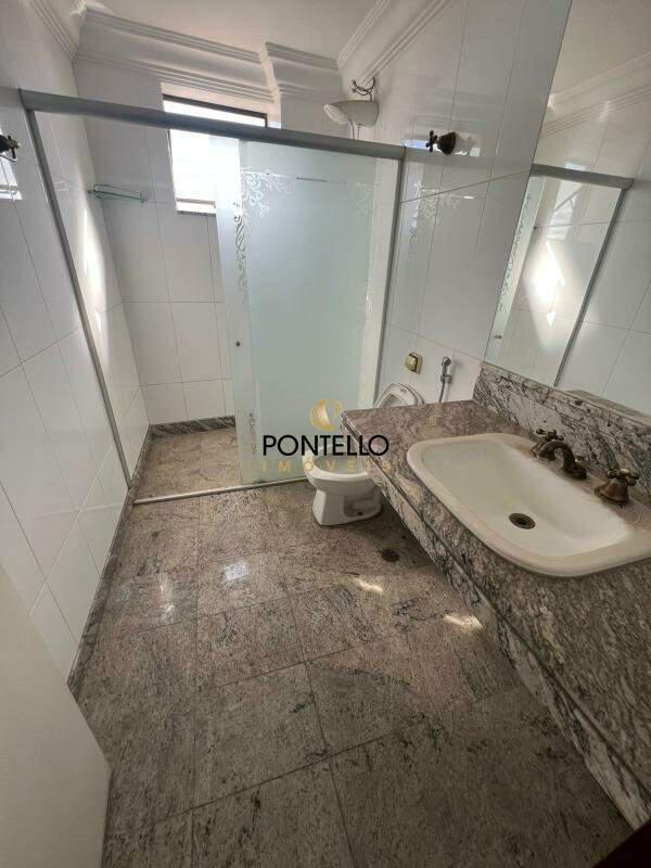 Cobertura, Centro, 4 Quartos, 2 Vagas, 1 Suíte
