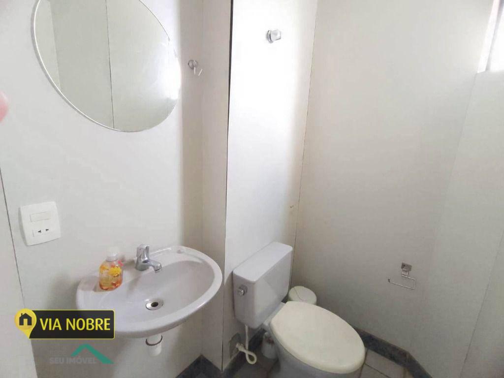 Sala, Santa Lúcia, 1 Vaga