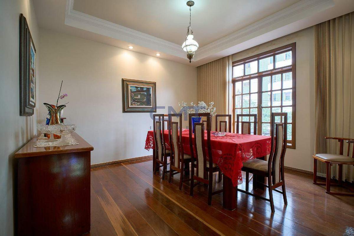 Casa, Luxemburgo, 5 Quartos, 4 Vagas, 1 Suíte