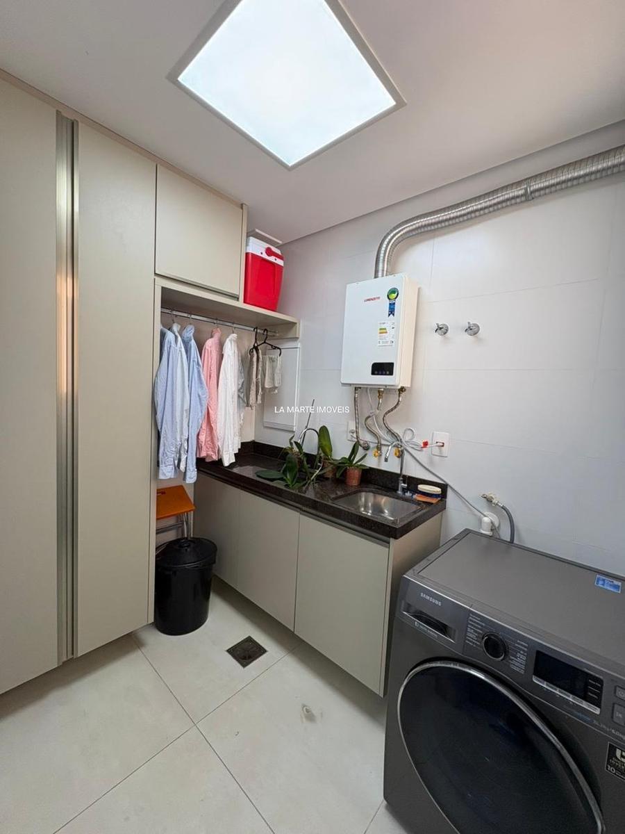 Apartamento, Centro, 4 Quartos, 4 Vagas, 3 Suítes