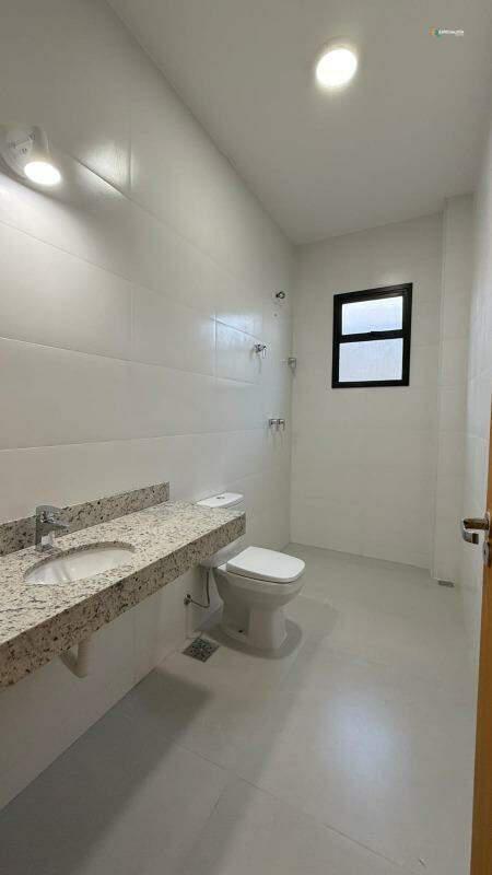 Casa, Novo Centro, 3 Quartos, 0 Vaga, 1 Suíte