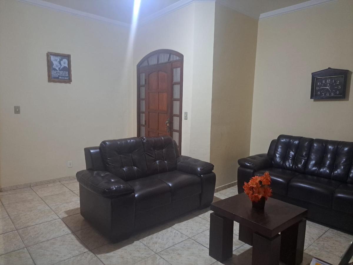 Casa, Santa Mônica, 3 Quartos, 2 Vagas, 2 Suítes