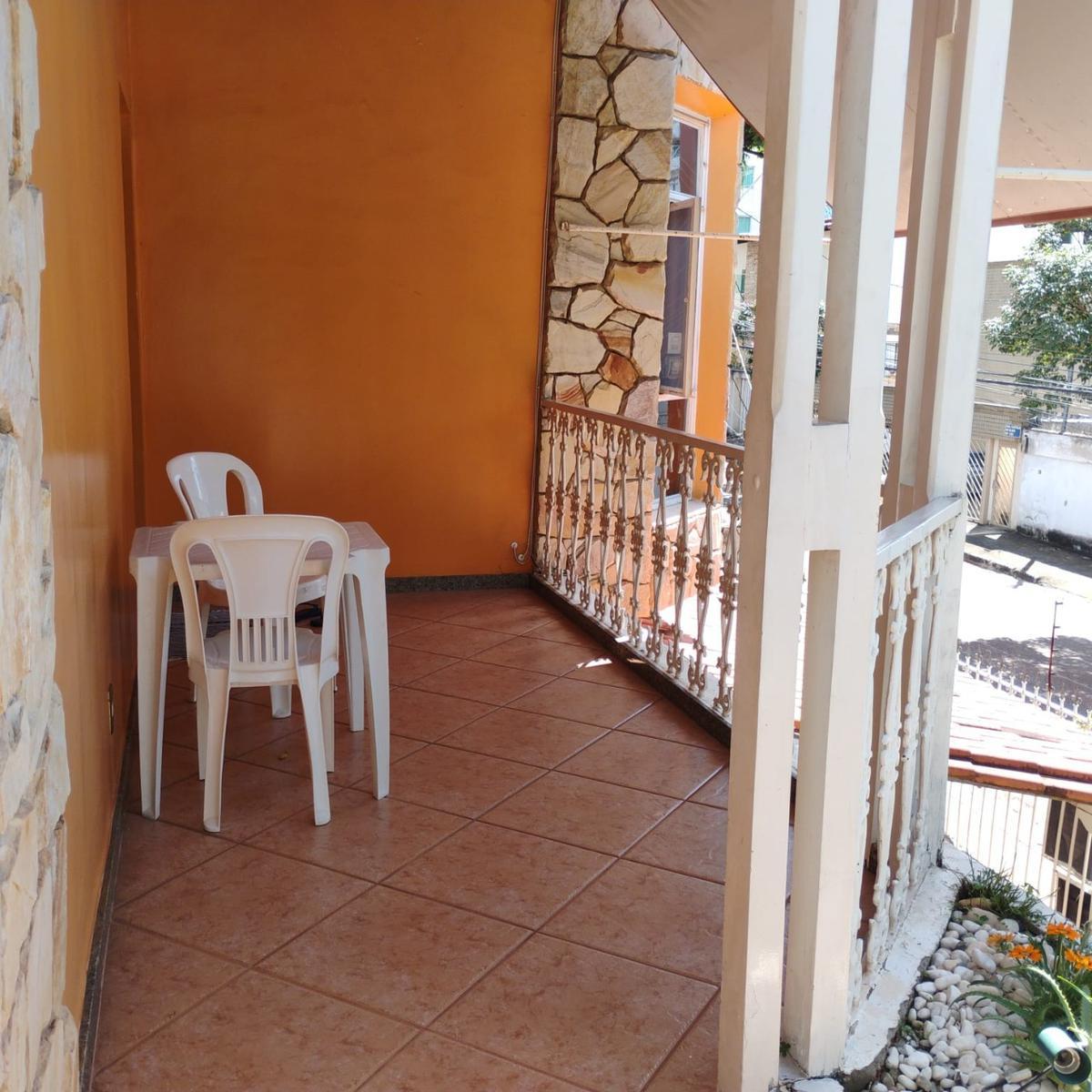 Casa, Castelo, 4 Quartos, 4 Vagas, 1 Suíte