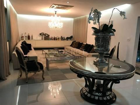 Casa, São Luiz (pampulha), 4 Quartos, 0 Vaga, 4 Suítes