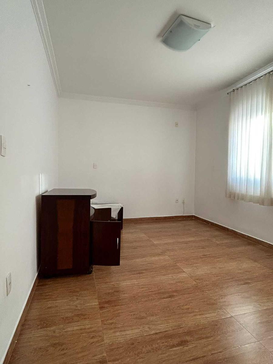 Casa, Paquetá, 4 Quartos, 4 Vagas, 1 Suíte