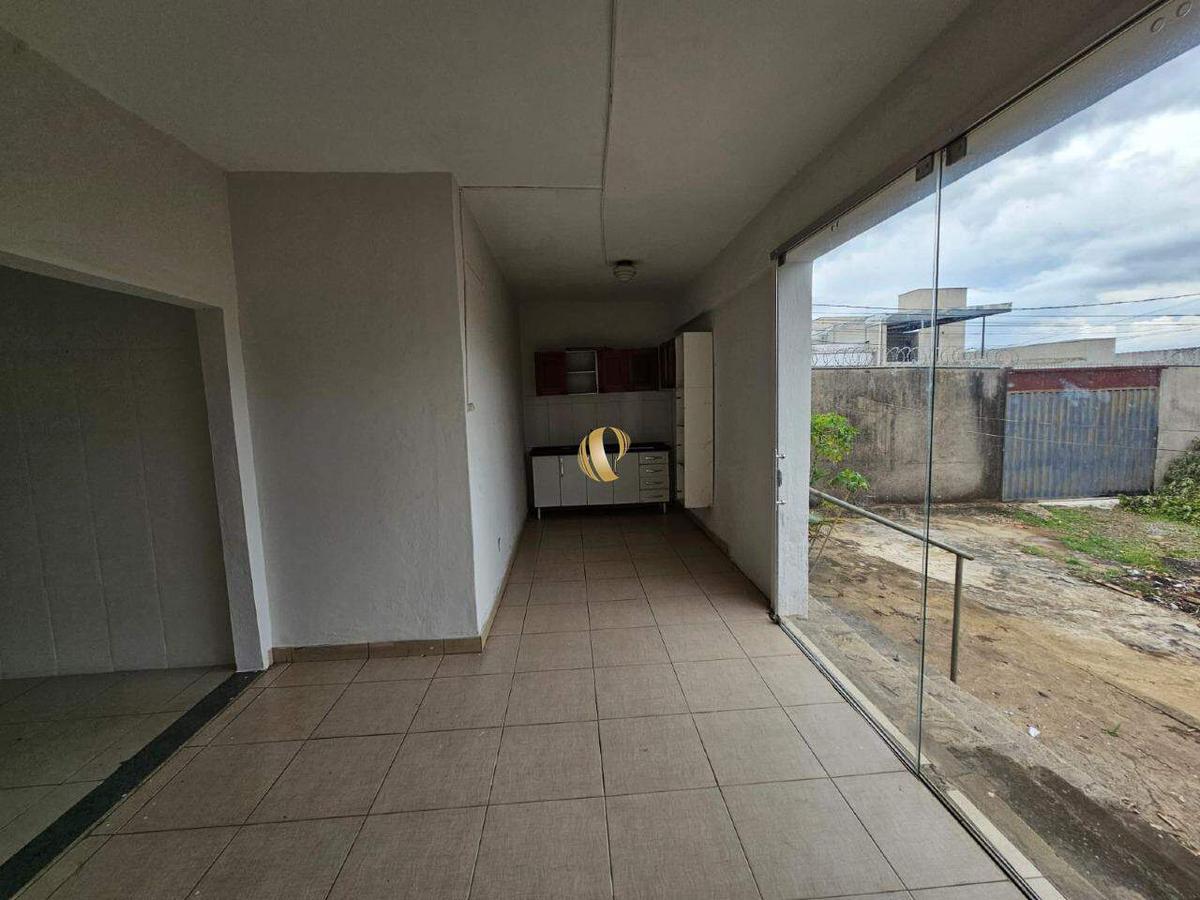 Casa, Esperança, 4 Quartos, 2 Vagas, 1 Suíte