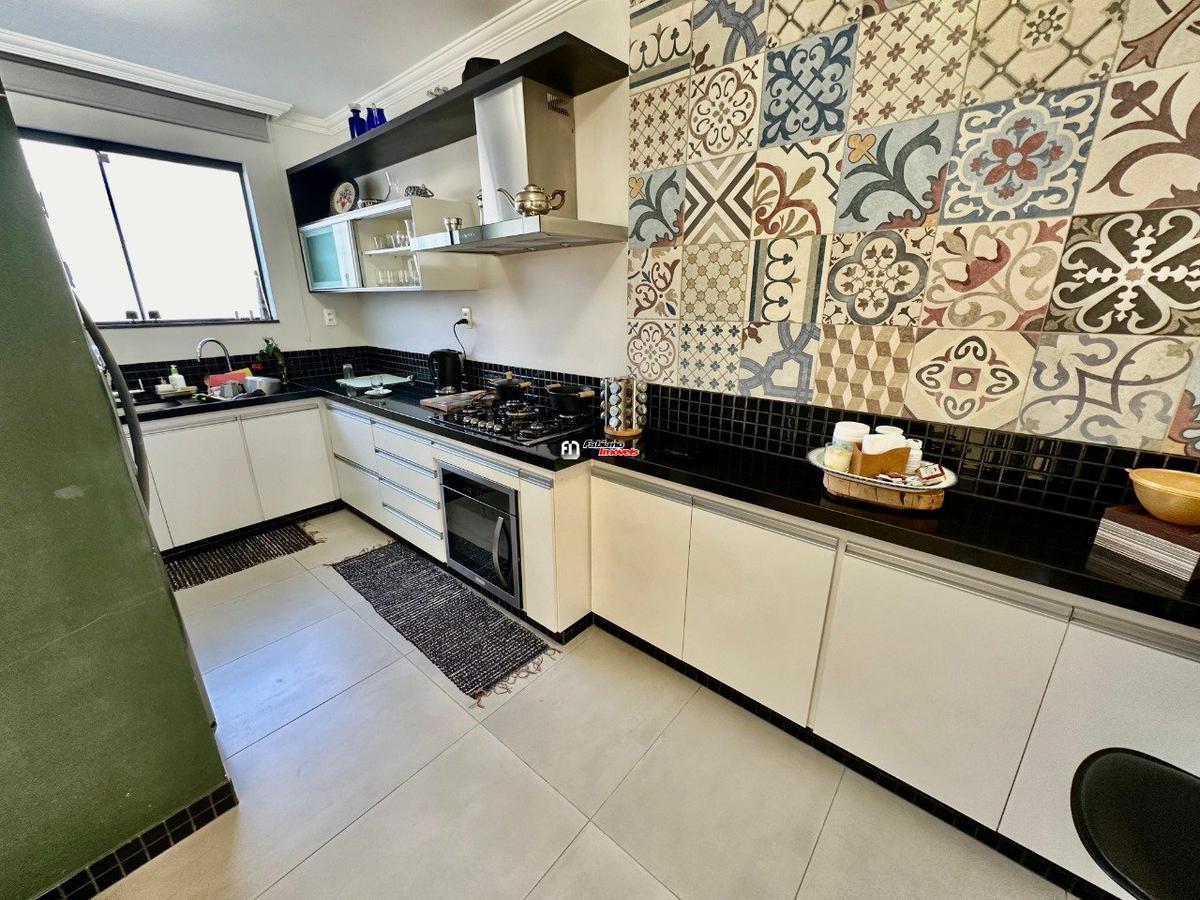 Casa, Itapoã, 4 Quartos, 4 Vagas, 2 Suítes