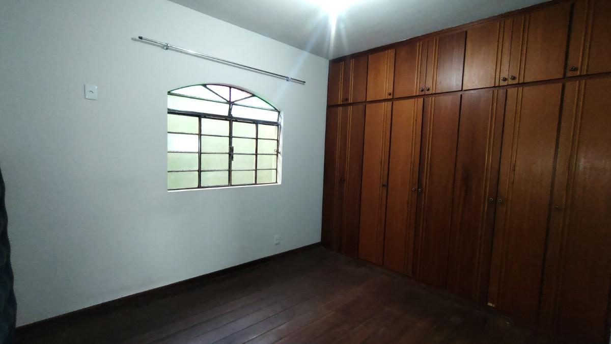 Casa, Ipê, 3 Quartos, 2 Vagas, 1 Suíte