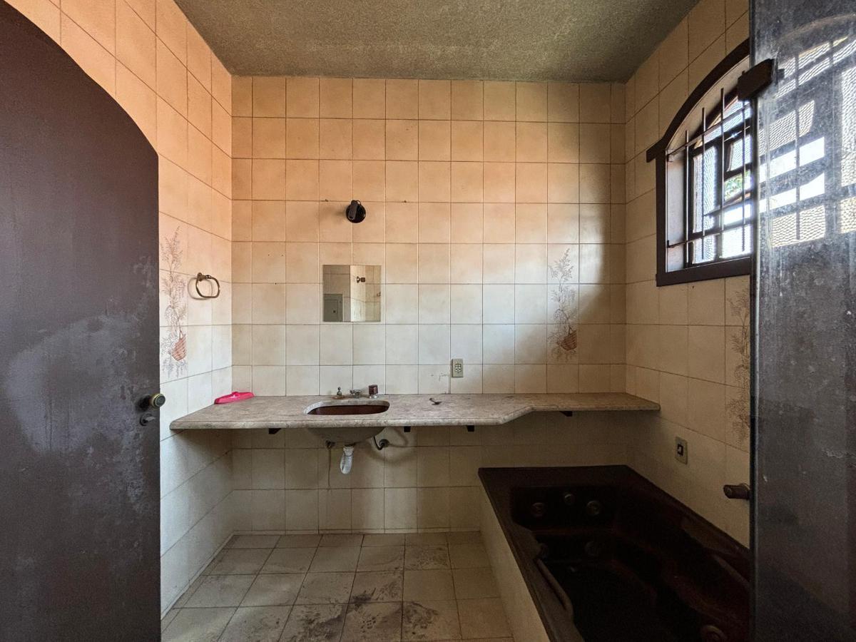Casa, Carlos Prates, 6 Quartos, 2 Vagas