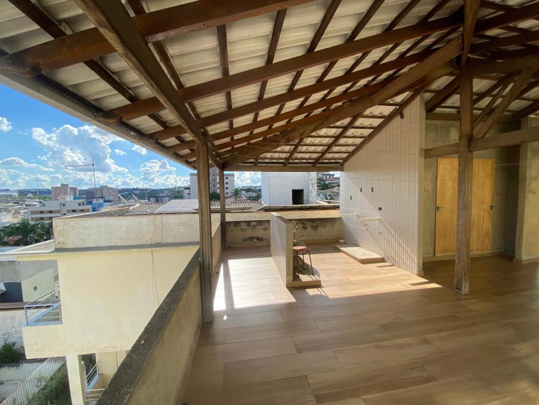 Casa, Jardim Riacho das Pedras, 3 Quartos, 2 Vagas, 1 Suíte
