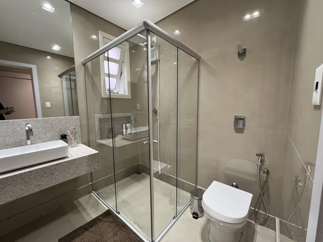 Casa, Guarujá, 3 Quartos, 4 Vagas, 1 Suíte