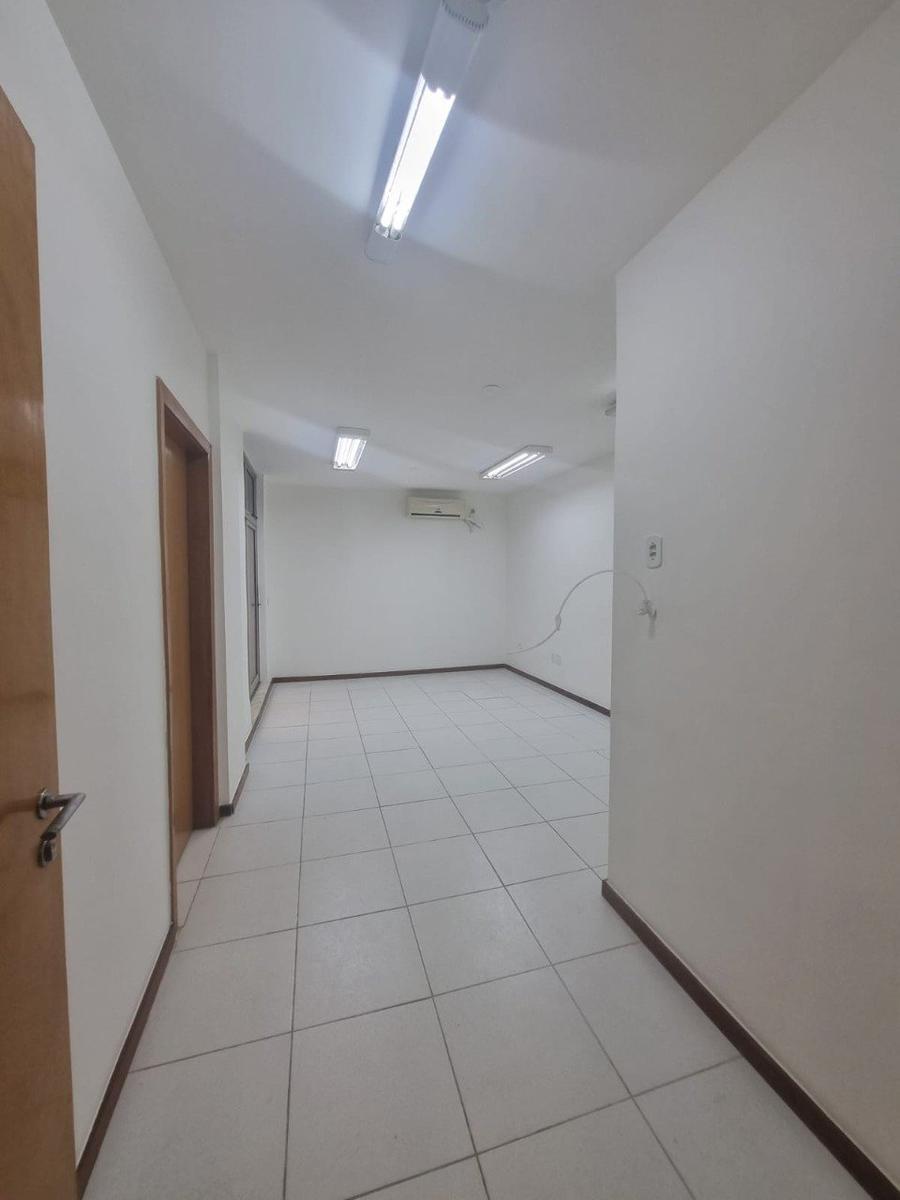 Sala, São Bento, 0 Quarto, 1 Vaga