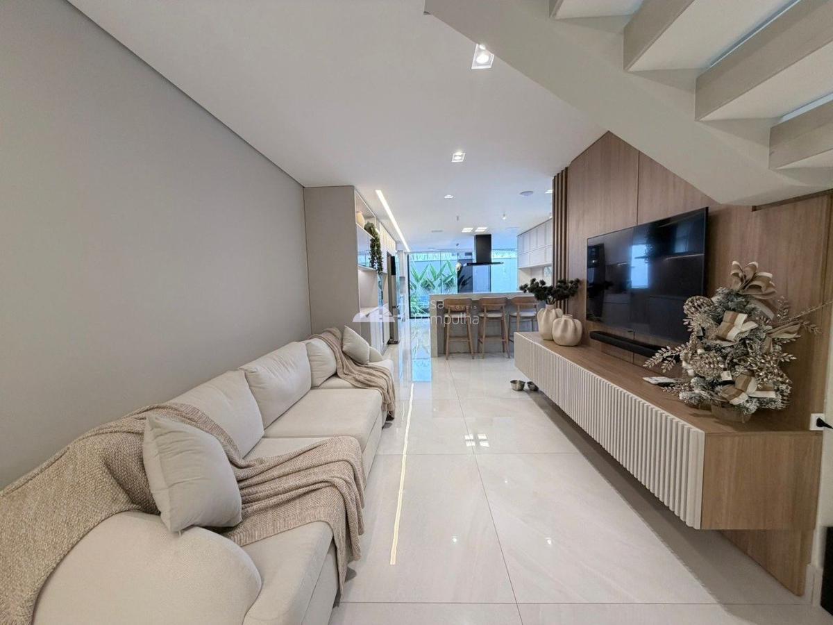 Casa, Planalto, 4 Quartos, 4 Vagas, 3 Suítes