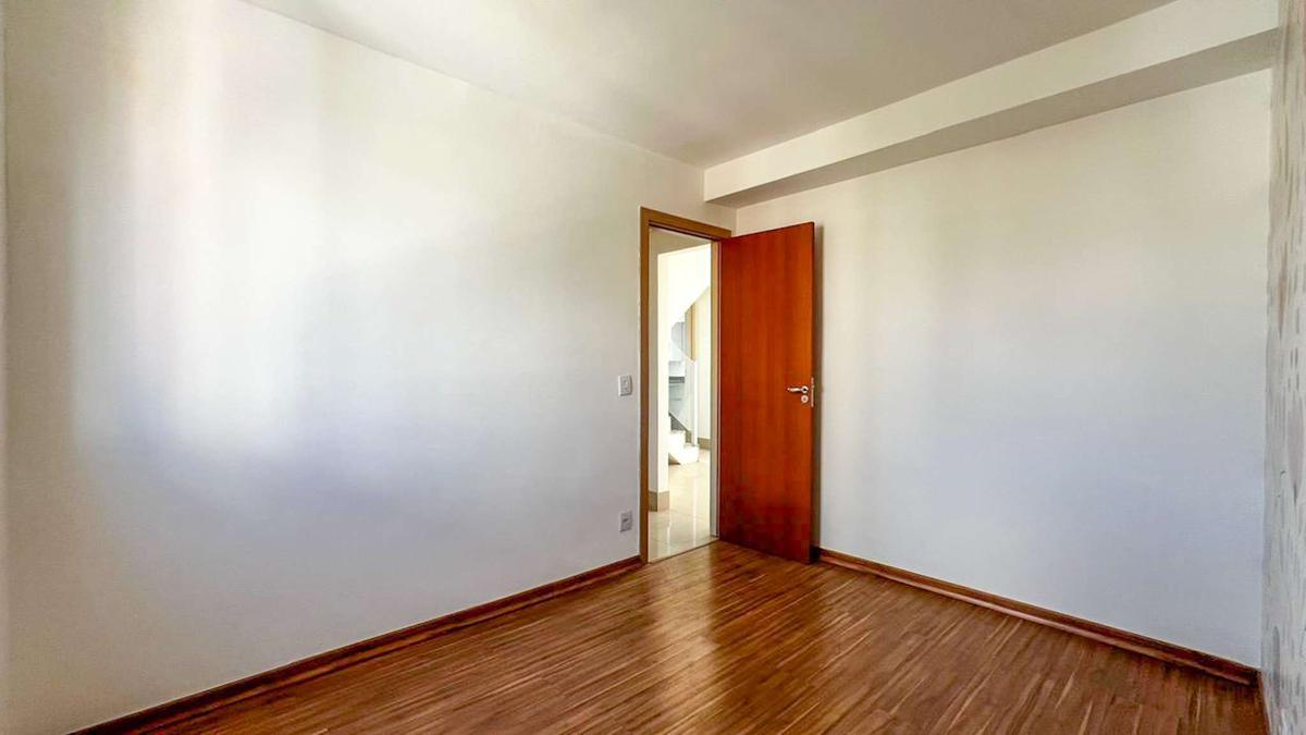 Cobertura, Serra, 2 Quartos, 3 Vagas, 1 Suíte