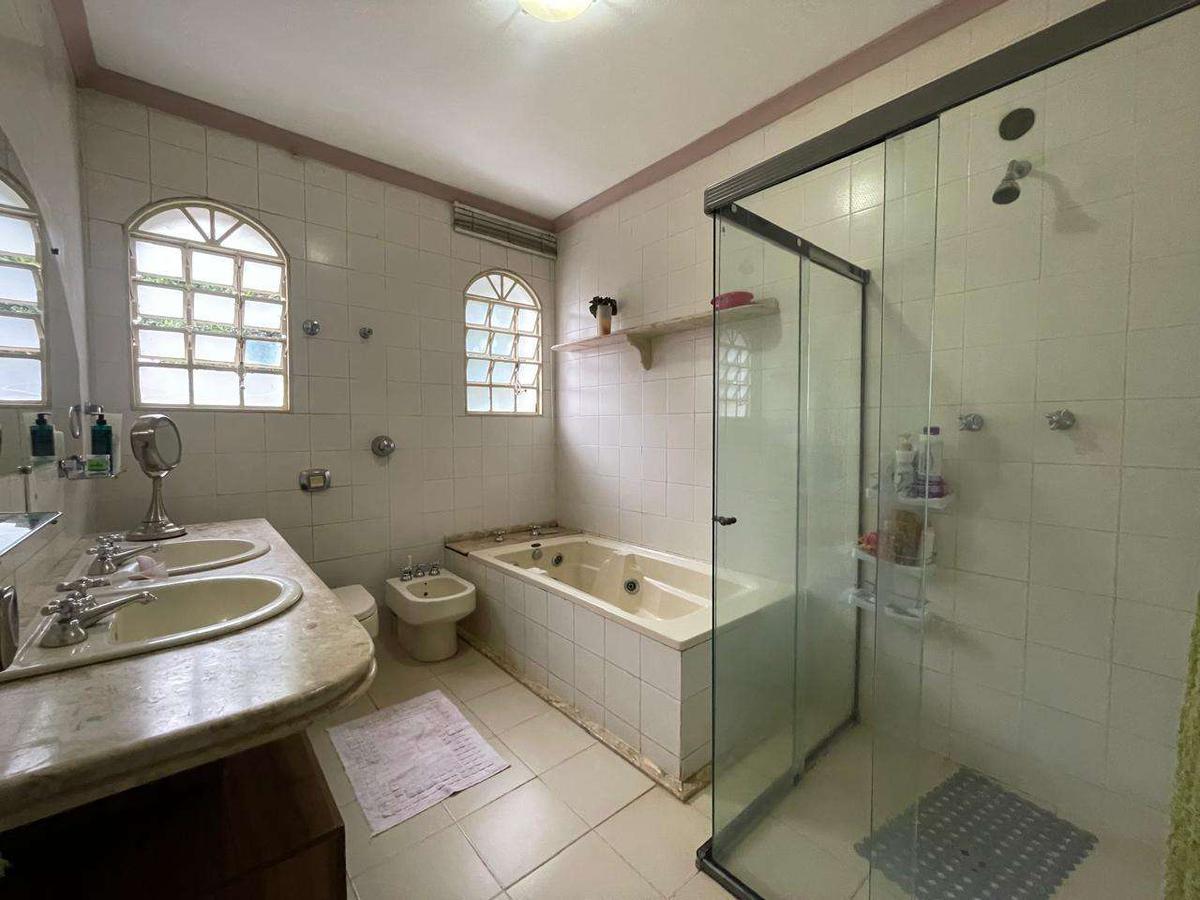 Casa, Santa Lúcia, 5 Quartos, 4 Vagas, 1 Suíte