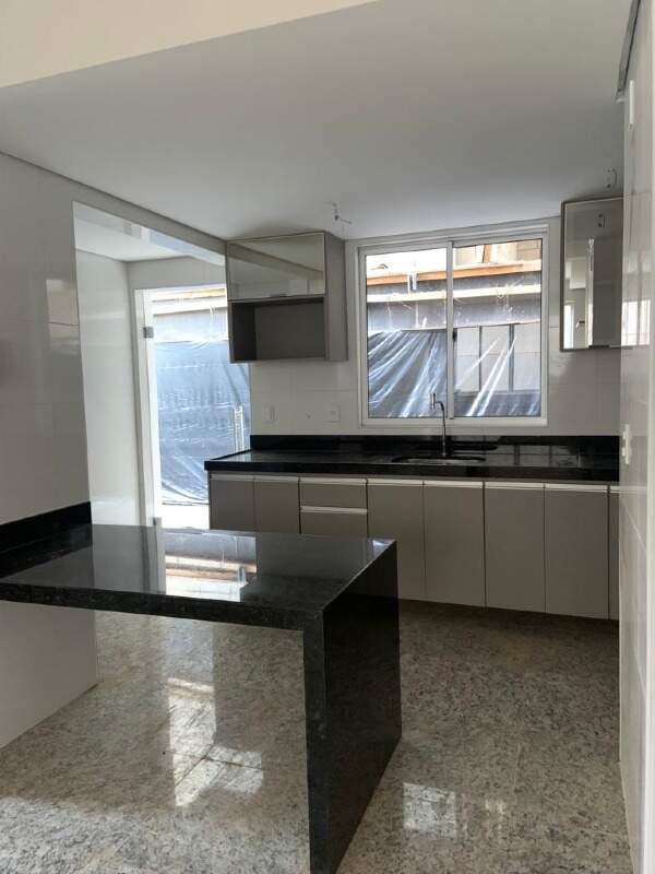Apartamento, Santa Efigênia, 2 Quartos, 2 Vagas, 1 Suíte